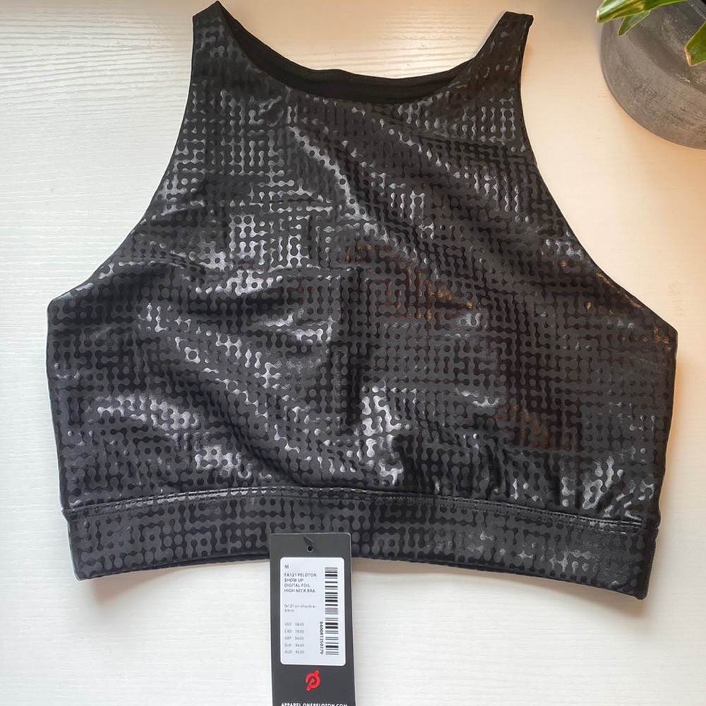 SET! Matching peloton digital foil legging and bra